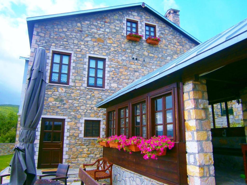 Argyro Guesthouse Nymfaio Ngoại thất bức ảnh