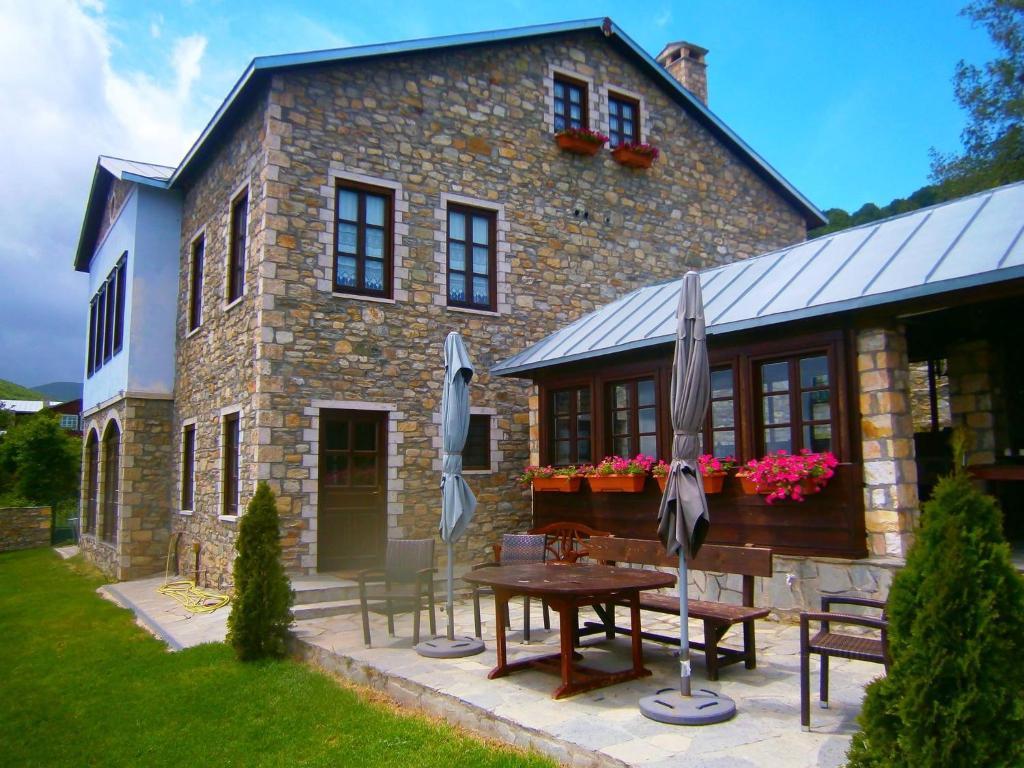 Argyro Guesthouse Nymfaio Ngoại thất bức ảnh